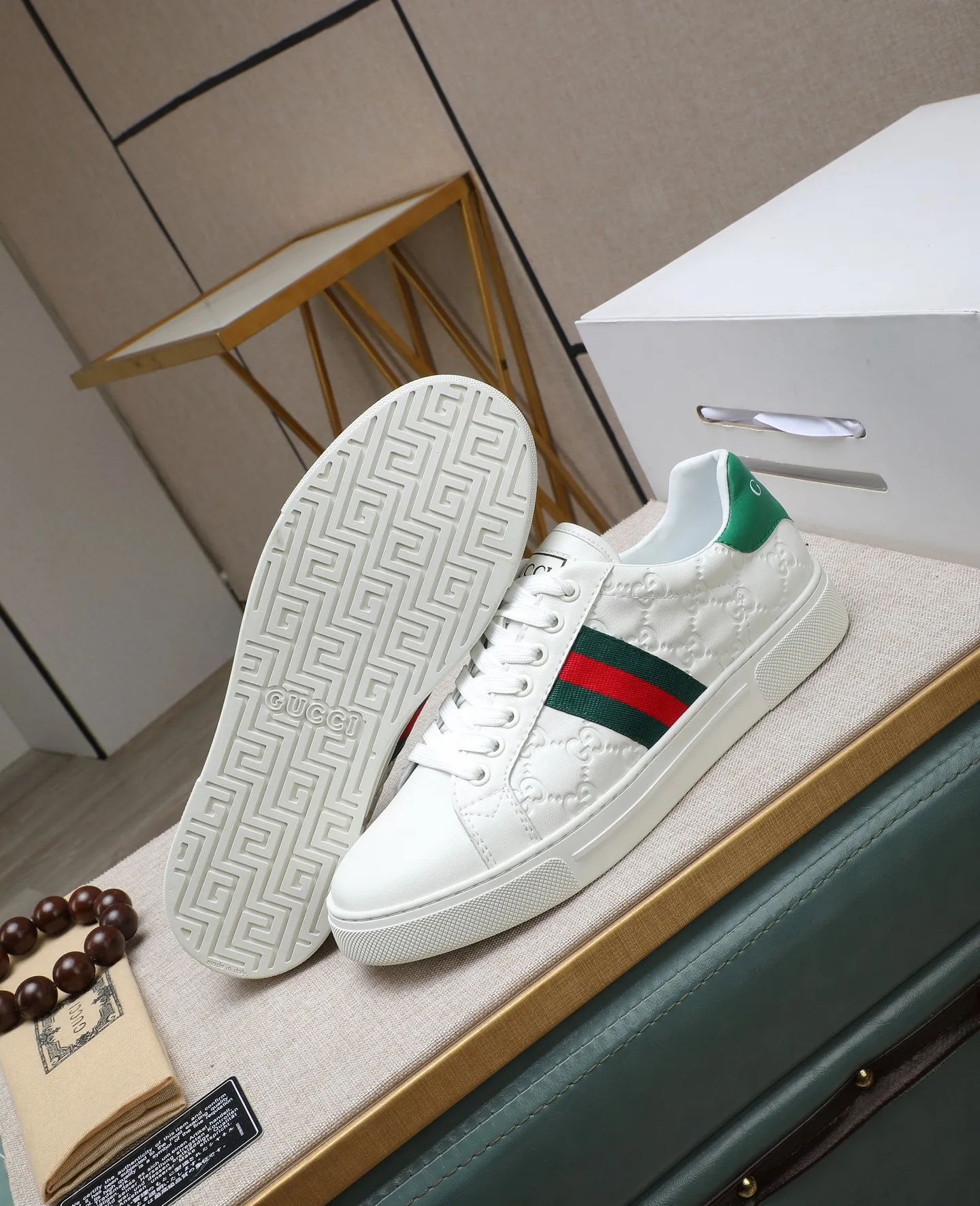 Men's men's shoes 💰440 GUCCI🔍🔍The latest model is on sale at the same time at the counter. Original calfskin imported from Italy, genuine leather lining, (high-end, noble, and classy) with exquisite workmanship. Sole: Original sole provided by the original factory, ⚠Exclusive double-layer movable molded sole super comfortable⚠, real shot 🎬The real thing is better🔍🔍"High quality·Follow the order" Code number 38-44